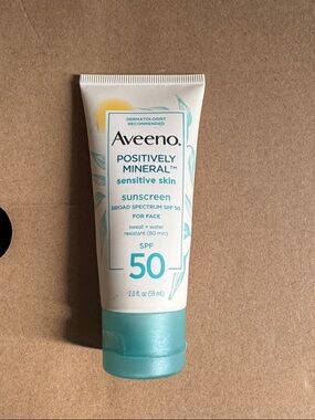 Aveeno positively mineral sensitive skin, broad spectrum sunscreen SPF 50